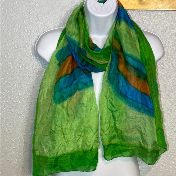 100% Silk Green and Blue Lightweight Rectangular Scarf - Picture 1 of 6